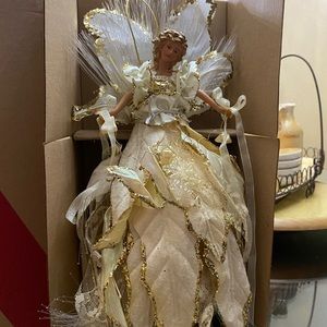 AVON-ANGEL FIGURINE, Glitter Accents, Light up